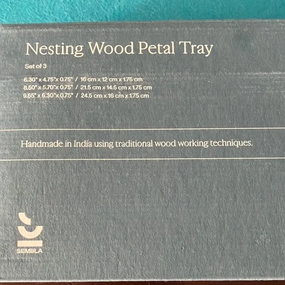 NIB 💖 - SEMBLA Nesting Wood Petal Trays Set - set of 3 - Picture 4 of 5
